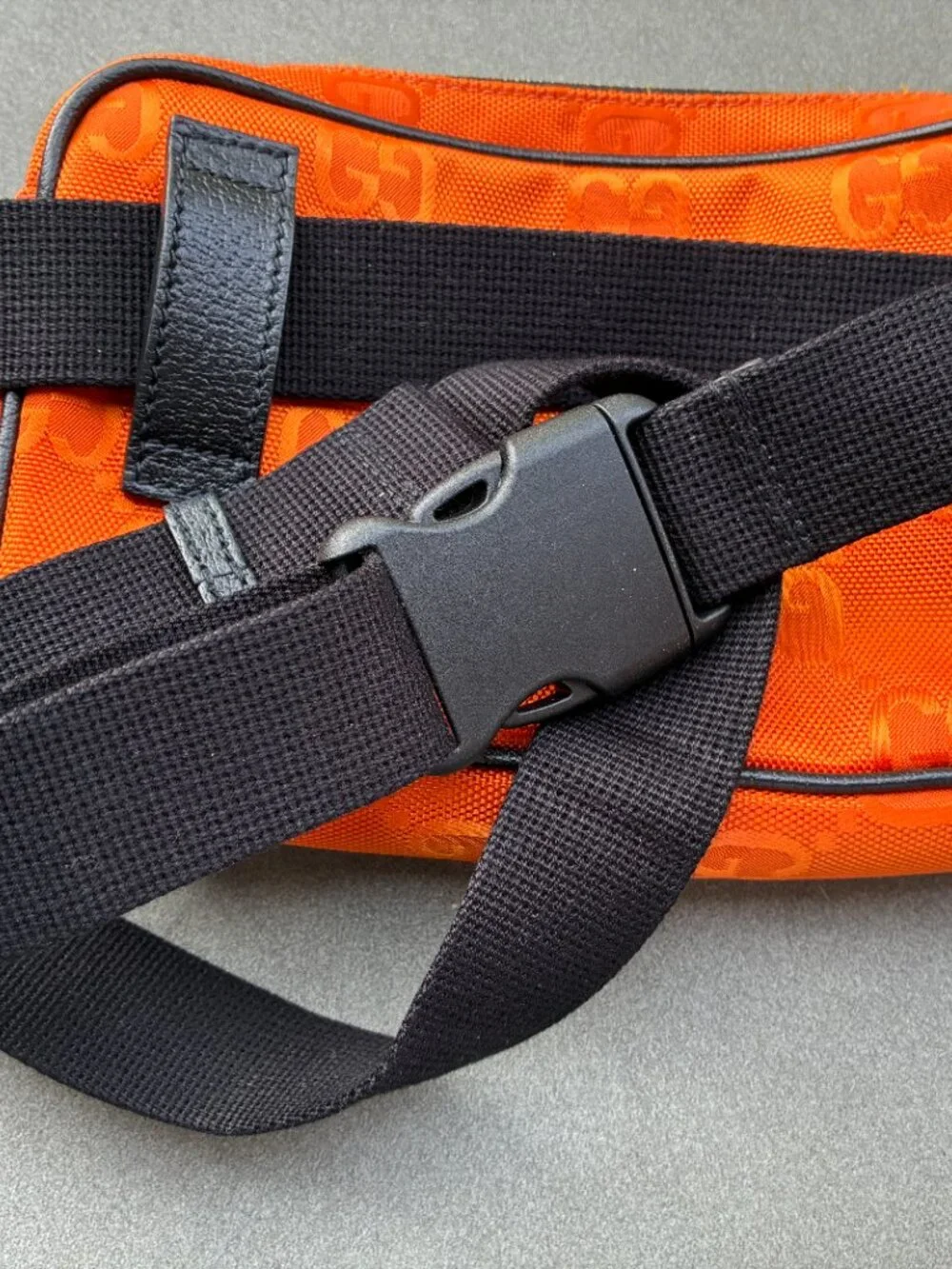 Gucci authentic off